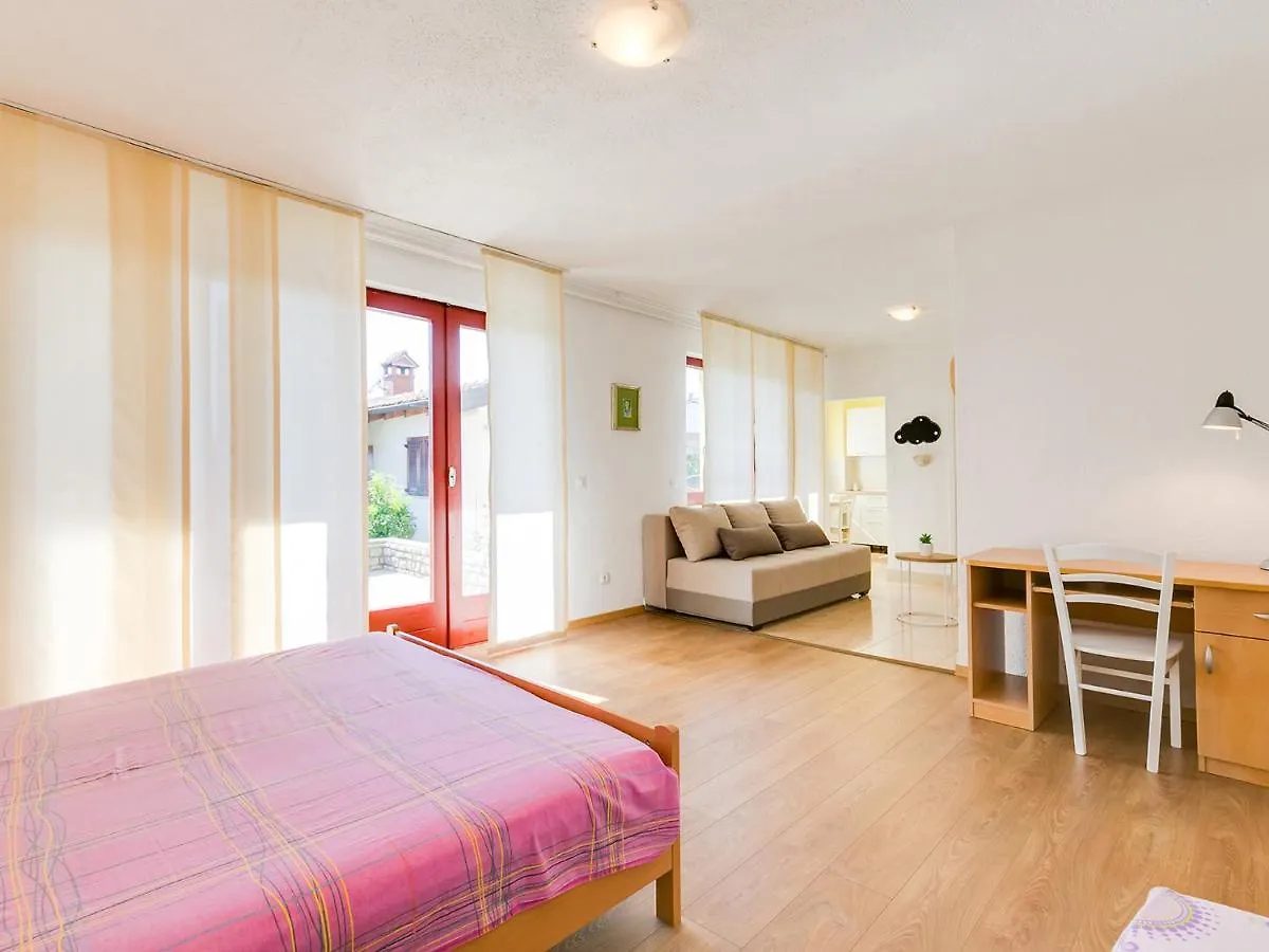 Nina Poreč Apartment