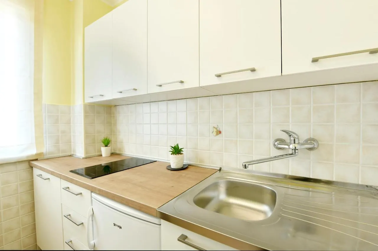 Nina Poreč Apartment