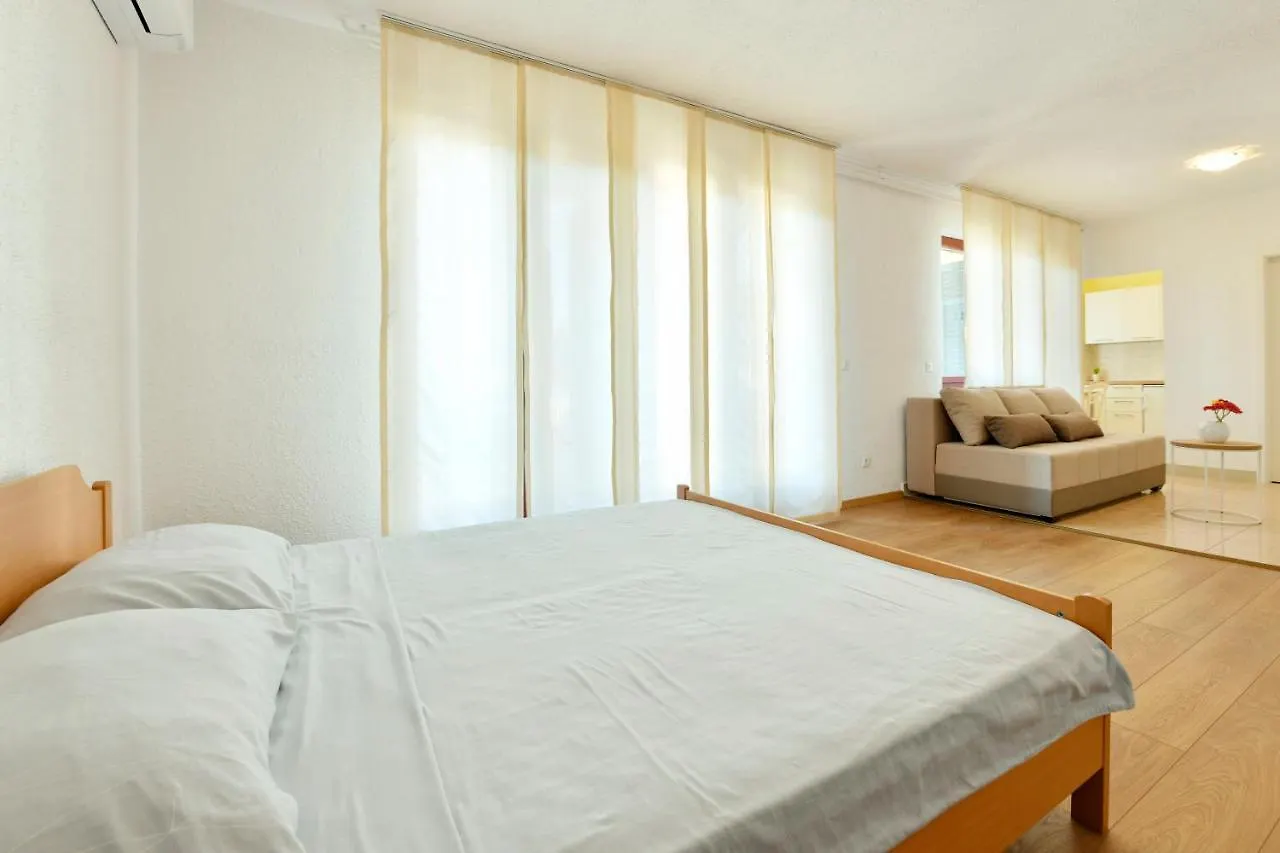 Apartment Nina Poreč Kroatien